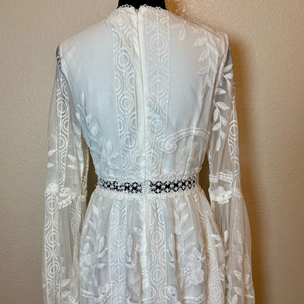 Southern Fried Chics White Lace Embroidered Mini Dress Bell Sleeve Size Large - Picture 10 of 15